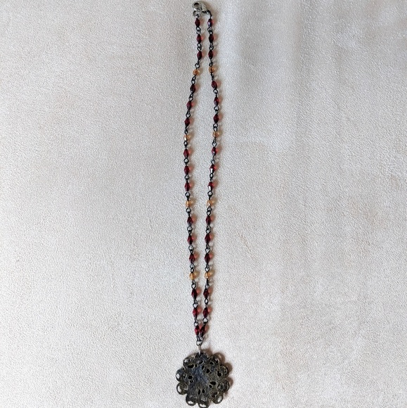 Beautiful Vintage-style Beaded Necklace - Picture 5 of 5
